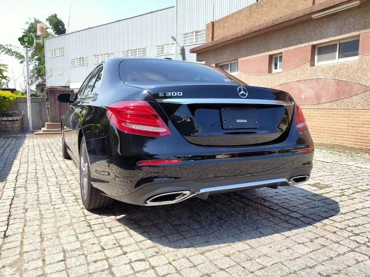 2016/17 Benz(賓士) W213 E300 黑 AMG 黑梣木飾板 柏林之音 - 3
