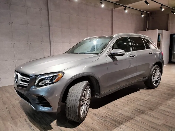 2016 Benz X253 GLC300 4MATIC 灰 AMG + 黑梣木 + 氣氛燈 - 2