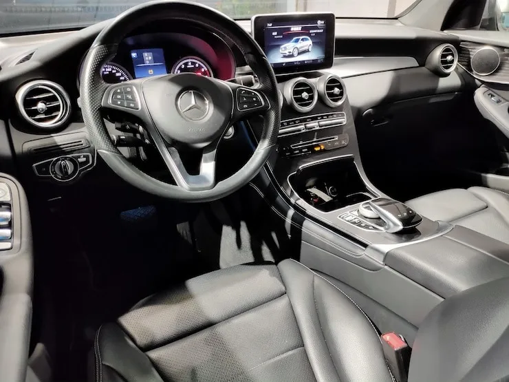 2016 Benz X253 GLC300 4MATIC 灰 AMG + 黑梣木 + 氣氛燈 - 11