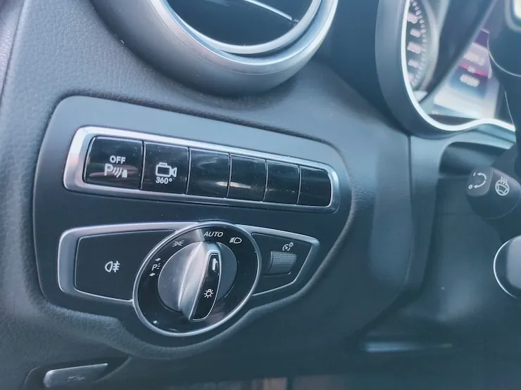 2016 Benz GLC300 4MATIC AMG 黑 360環景 柏林之音 - 9