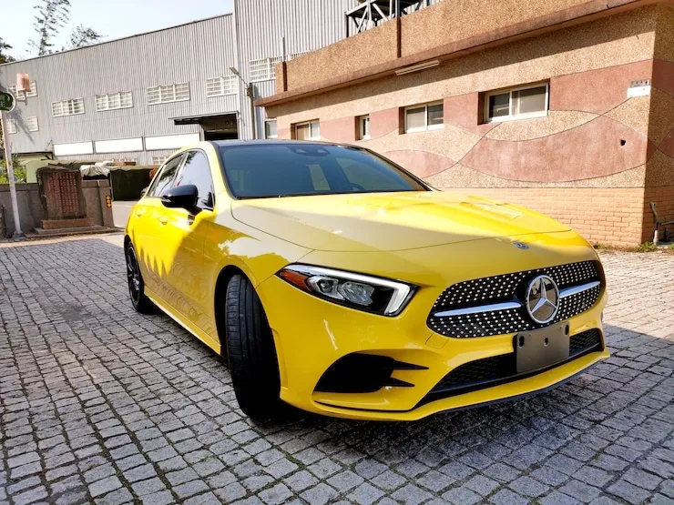 2019 Benz A250 4MATIC AMG 自動跟車 + 19吋鋁圈 賽道黃 - 3