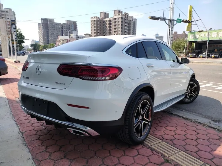 2021式 Benz GLC300 Coupe AMG 4MATIC EQ Boost M264 外匯全新車 - 4