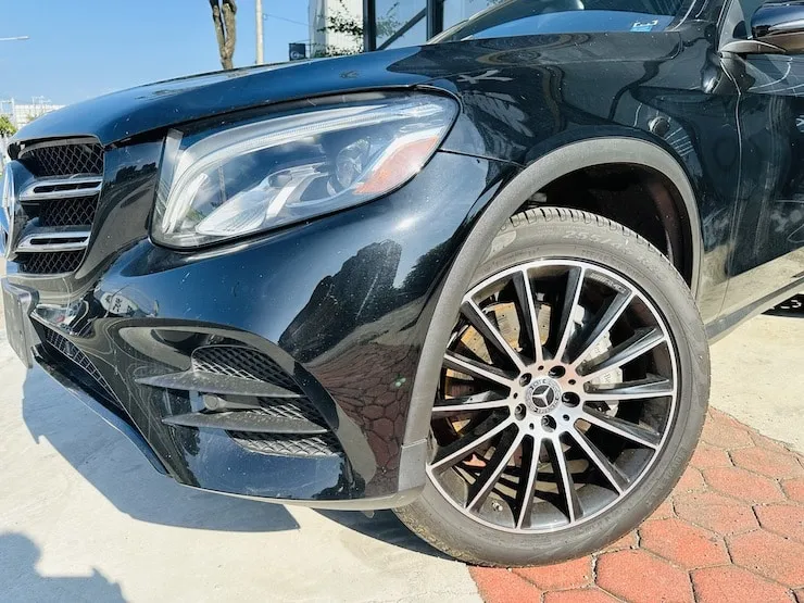 2019 Benz GLC300 4MATIC AMG 黑 夜色 + 氣氛燈 + 柏林之音 - 5