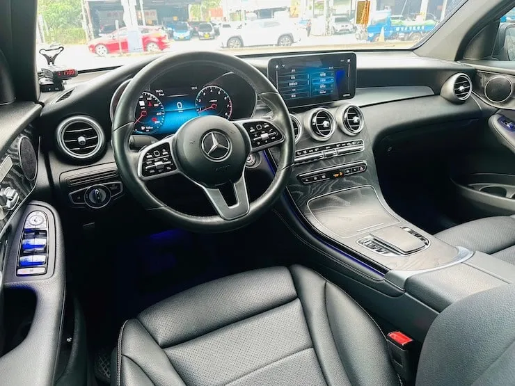 2020 Benz GLC300 Coupe AMG 4MATIC 360環景 + 光束頭燈 - 9