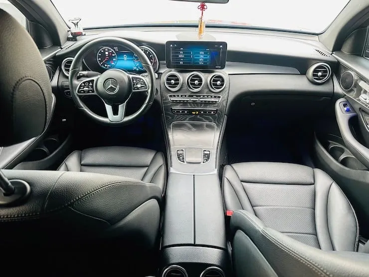 2020 Benz GLC300 Coupe AMG 4MATIC 360環景 + 光束頭燈 - 8